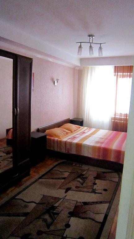 Zaporizhia Apartment On Maliy Rinok المظهر الخارجي الصورة
